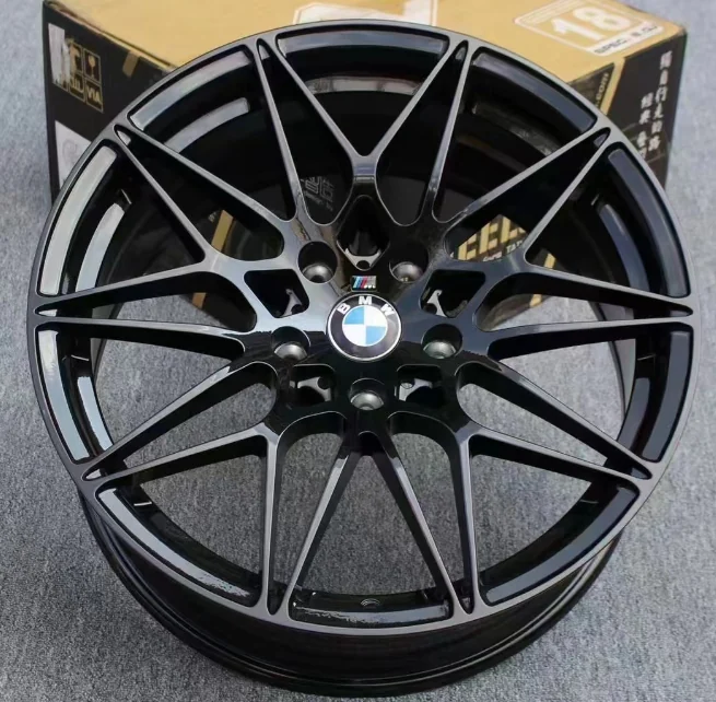 LK023 Black / Gloss Black Machined / Gunmetal Machined alloy wheel