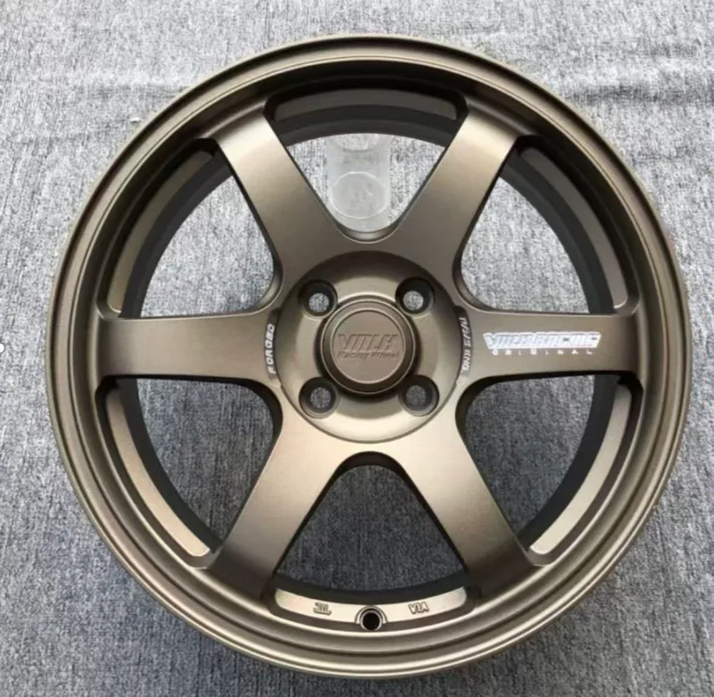 AR-02 alloy wheel