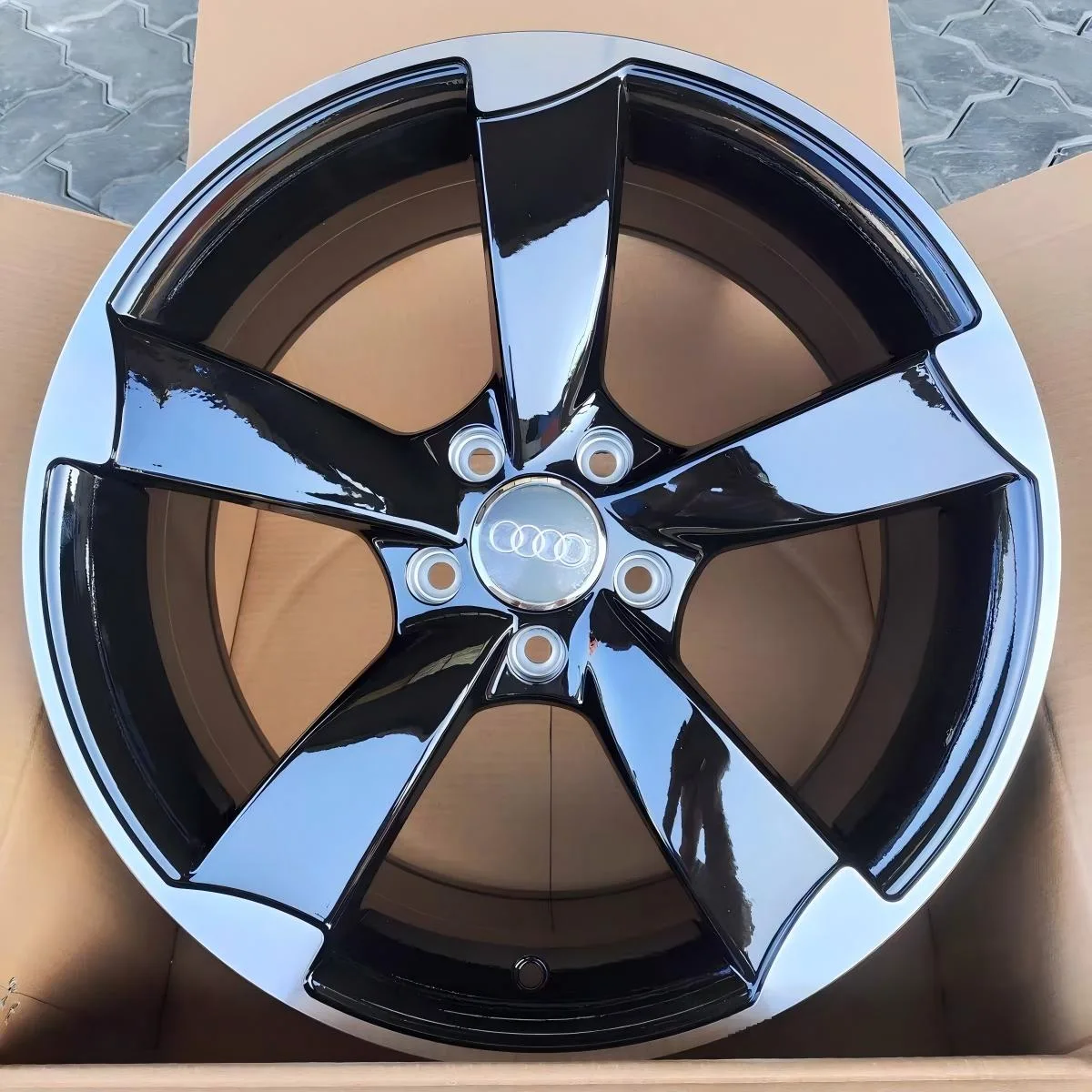 SK-0036 alloy wheel view